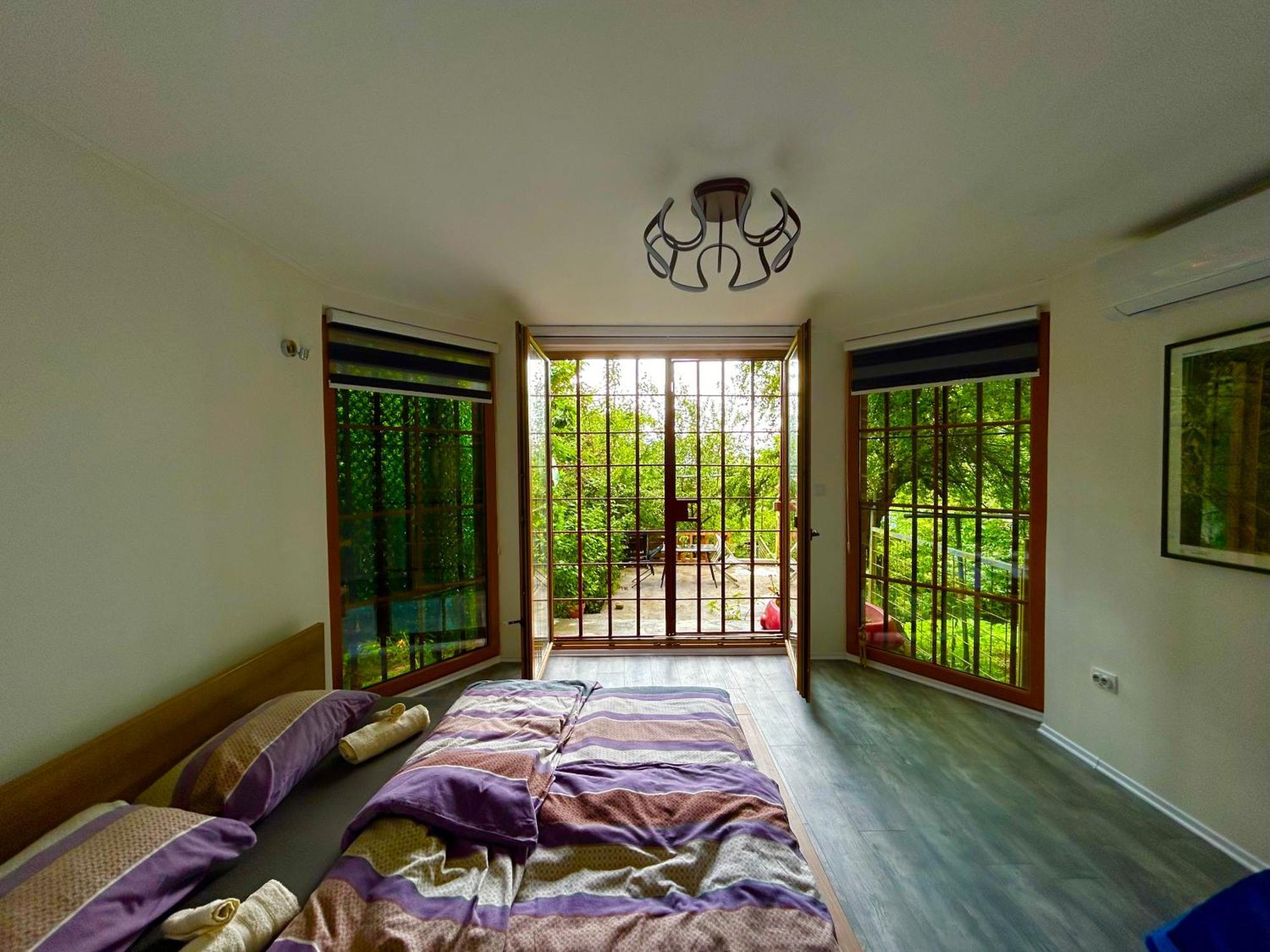 Peaceful Pleasure Apartment & Free Private Parking Сараево Экстерьер фото